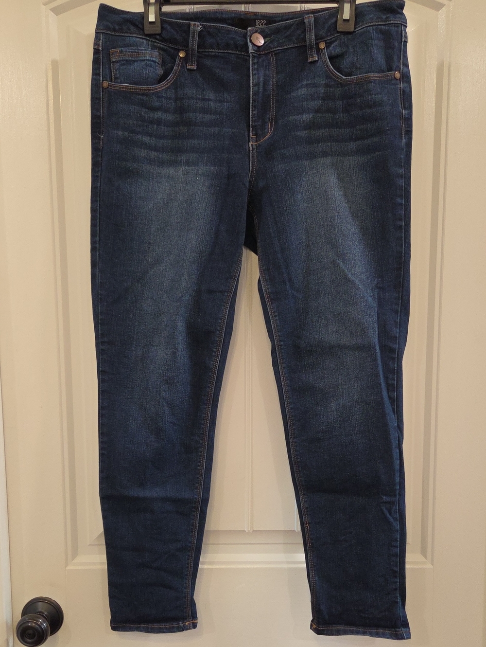 1822 Denim Women's Dark Blue Skinny Jeans